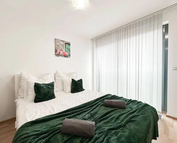 Pronájem bytu 1+kk, Praha, 35 m2