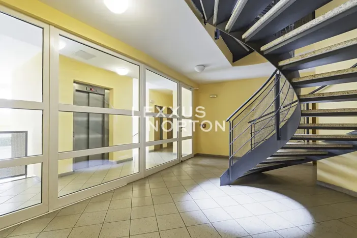 Prodej bytu 2+kk, Praha - Libeň, Nad Okrouhlíkem, 66 m2