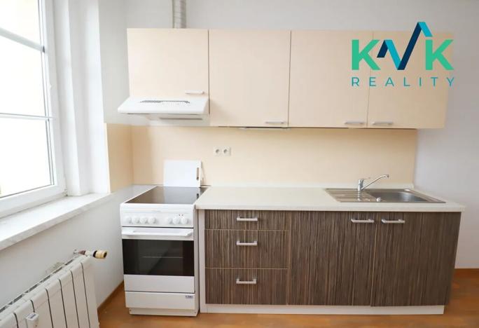 Pronájem bytu 1+1, Ostrov, Hroznětínská, 38 m2
