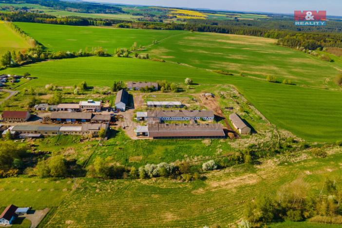 Prodej zemědělského objektu, Černovice, 4026 m2