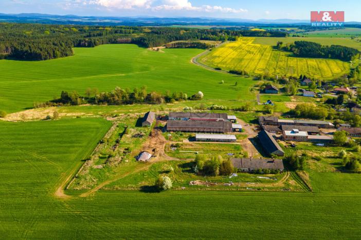 Prodej zemědělského objektu, Černovice, 4026 m2