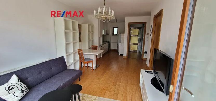 Pronájem bytu 2+kk, Jesenice, V Lázních, 46 m2