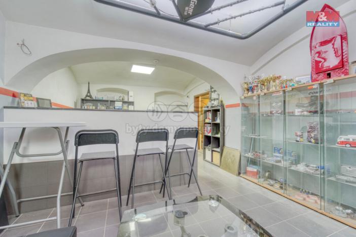 Pronájem obchodního prostoru, Králův Dvůr, Plzeňská, 189 m2