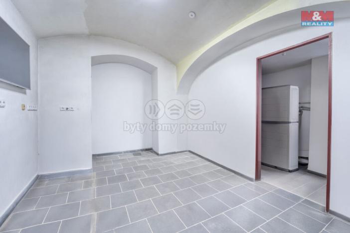 Pronájem obchodního prostoru, Králův Dvůr, Plzeňská, 189 m2