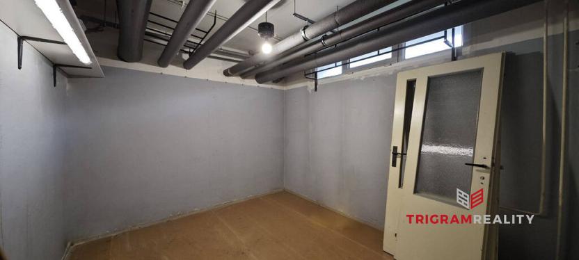 Pronájem skladu, Hradec Králové - Nový Hradec Králové, třída Edvarda Beneše, 24 m2