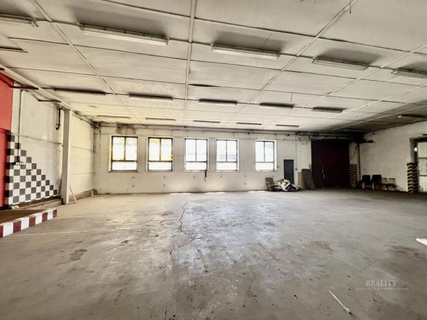 Pronájem skladu, Dlouhá Brtnice, 350 m2