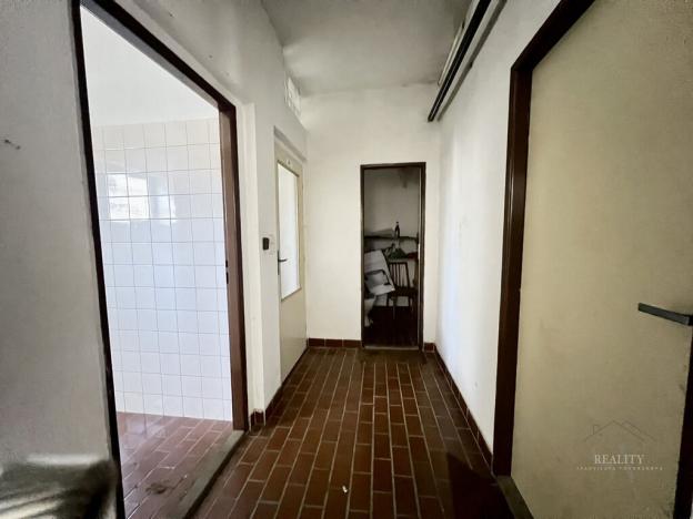 Pronájem skladu, Dlouhá Brtnice, 350 m2