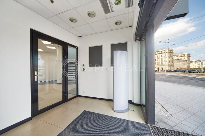 Pronájem obchodního prostoru, Brno - Brno-město, Benešova, 191 m2