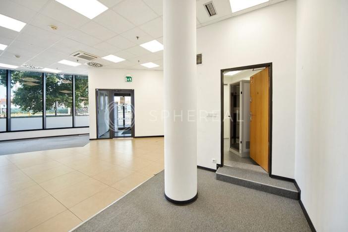 Pronájem obchodního prostoru, Brno - Brno-město, Benešova, 191 m2