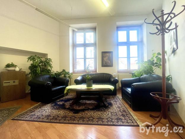 Pronájem kanceláře, Olomouc, Horní náměstí, 142 m2