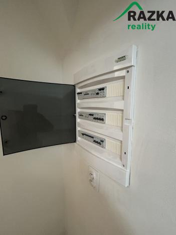 Pronájem obchodního prostoru, Planá, 65 m2