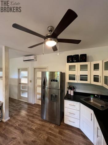 Prodej rodinného domu, Coxen Hole, Roatán, Honduras, 111 m2