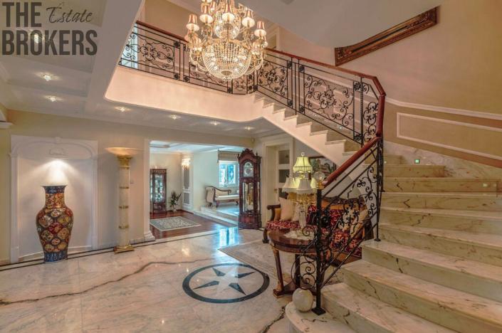 Prodej rodinného domu, Praha - Dolní Měcholupy, U přejezdu, 359 m2