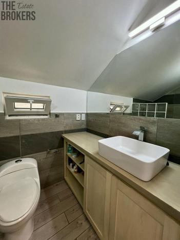 Prodej rodinného domu, Coxen Hole, Roatán, Honduras, 106 m2