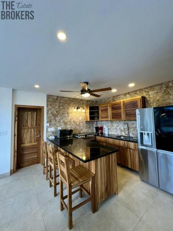 Prodej rodinného domu, Coxen Hole, Roatán, Honduras, 325 m2