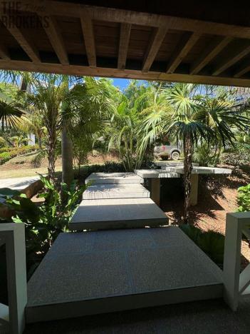 Prodej rodinného domu, Coxen Hole, Roatán, Honduras, 371 m2