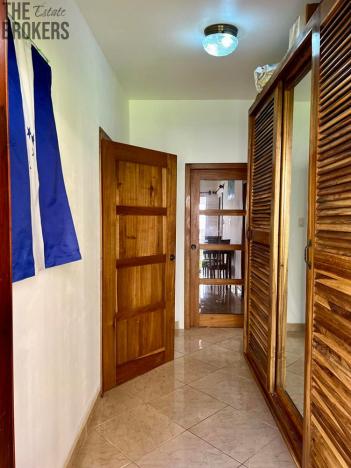 Prodej rodinného domu, Coxen Hole, Roatán, Honduras, 326 m2