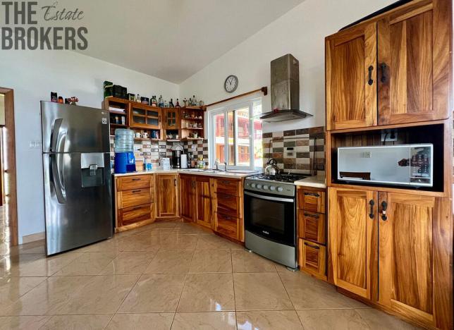 Prodej rodinného domu, Coxen Hole, Roatán, Honduras, 326 m2