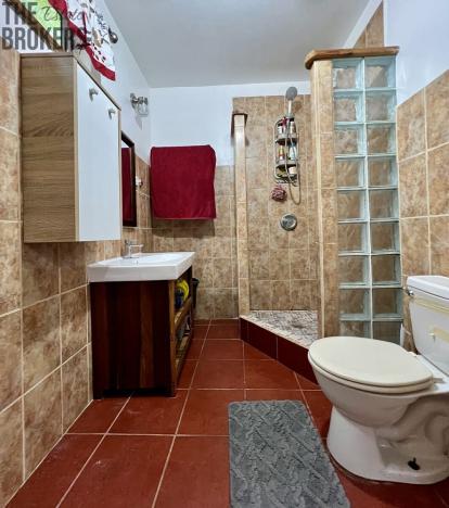 Prodej chaty, Coxen Hole, Roatán, Honduras, 232 m2