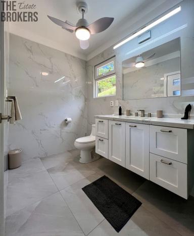 Prodej chaty, Coxen Hole, Roatán, Honduras, 91 m2