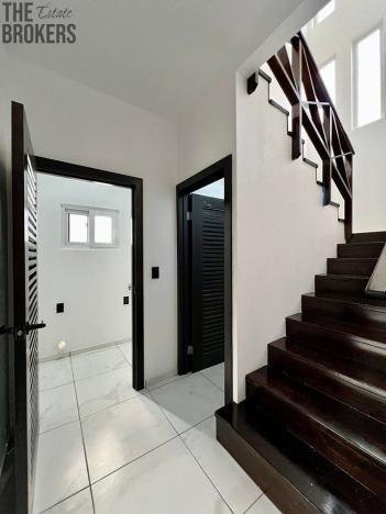 Prodej rodinného domu, Coxen Hole, Roatán, Honduras, 90 m2