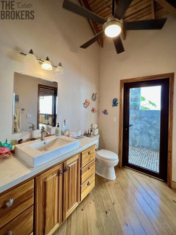 Prodej rodinného domu, Coxen Hole, Roatán, Honduras, 419 m2