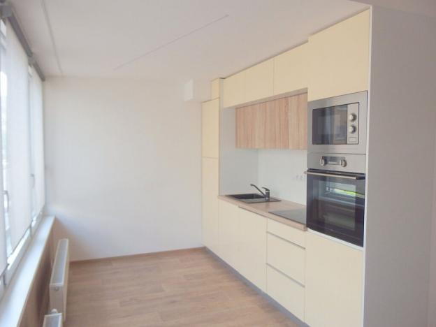 Pronájem bytu 3+kk, Zlín, Zarámí, 80 m2