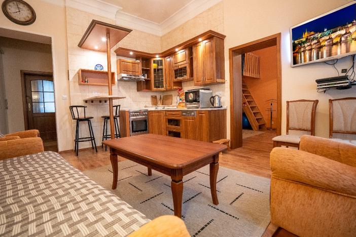 Prodej bytu 3+kk, Karlovy Vary, Kolmá, 71 m2