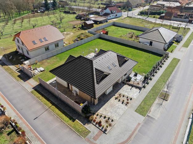 Prodej rodinného domu, Hrádek, 281 m2