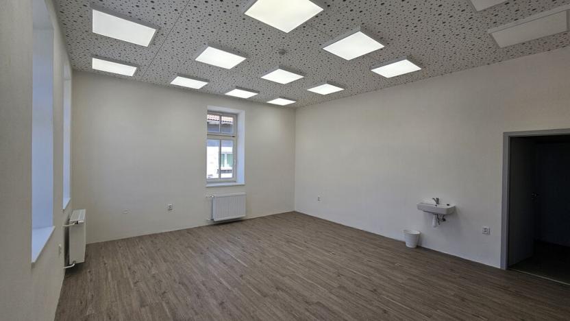 Pronájem kanceláře, Králův Dvůr, Plzeňská