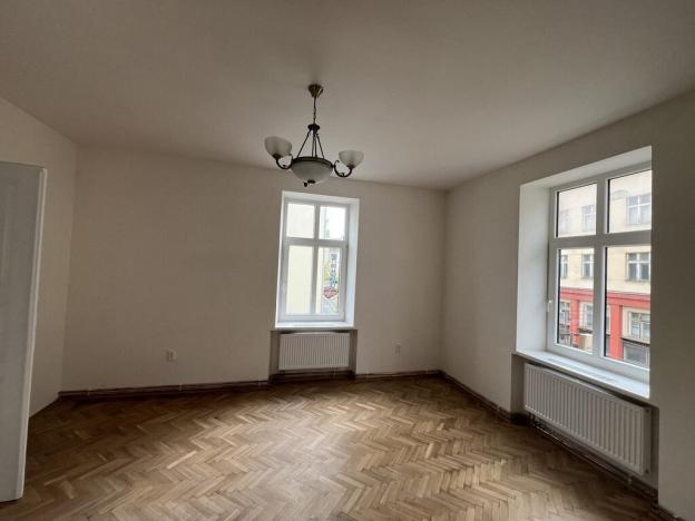 Prodej bytu 2+1, Liberec - Liberec III-Jeřáb, 1. máje, 80 m2