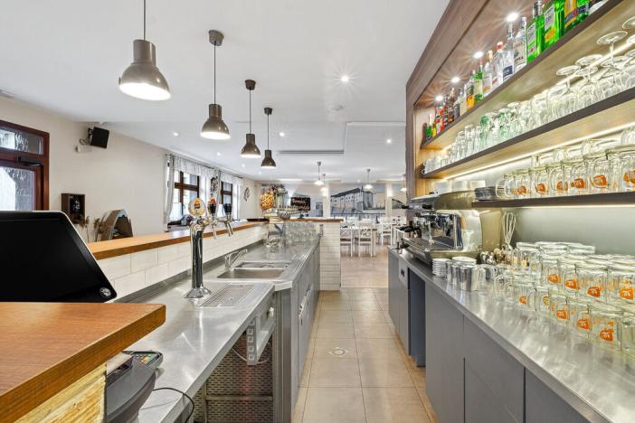 Prodej restaurace, Český Šternberk, 480 m2