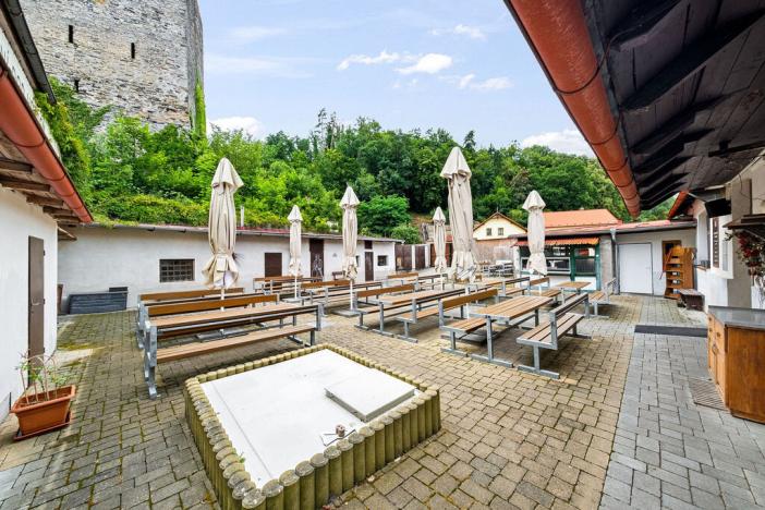 Prodej restaurace, Český Šternberk, 480 m2