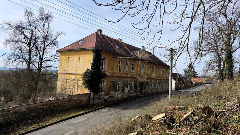 Prodej domu, Štěkeň, U Zámku, 800 m2