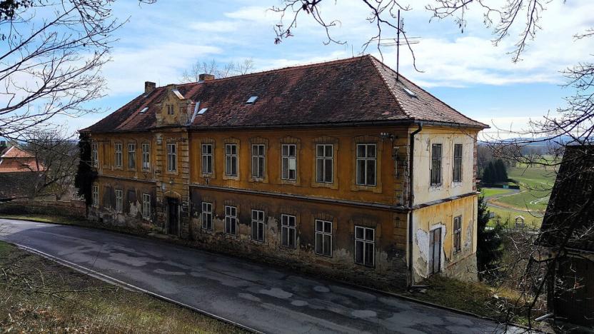 Prodej domu, Štěkeň, U Zámku, 800 m2