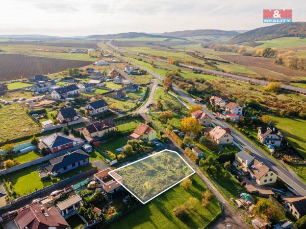 Prodej pozemku pro bydlení, Bavoryně, 741 m2