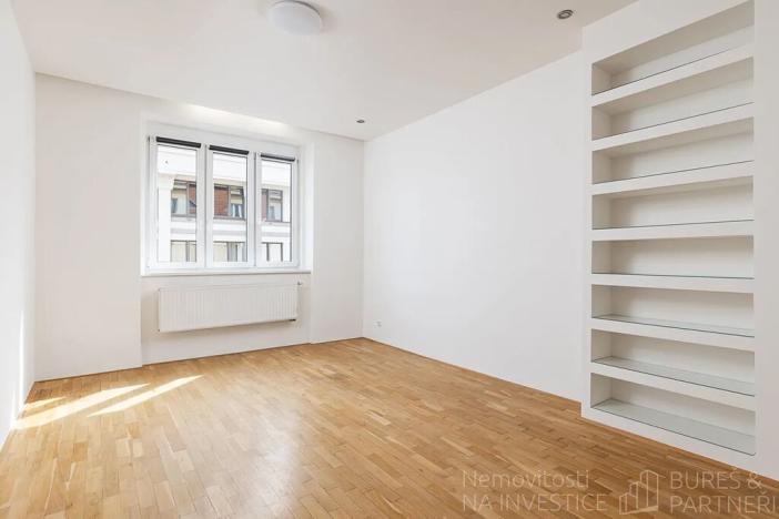 Pronájem bytu 2+kk, Praha - Nusle, Kloboučnická, 49 m2