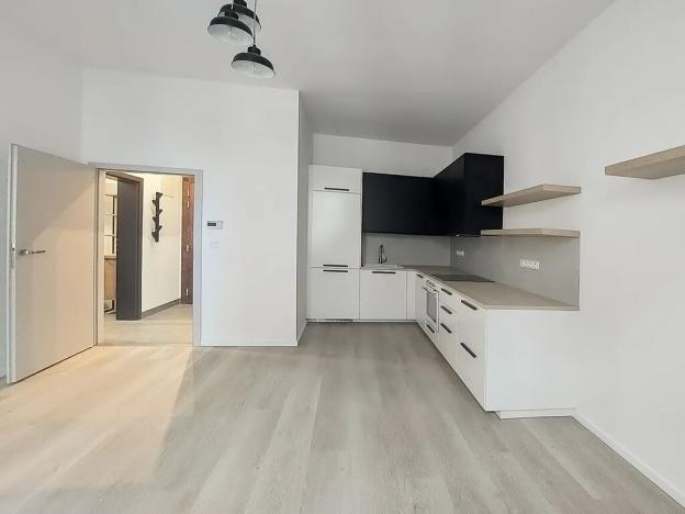 Pronájem bytu 2+kk, Praha - Holešovice, Plynární, 44 m2