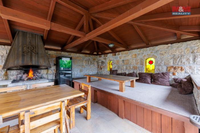 Prodej rodinného domu, Nová Role - Mezirolí, 221 m2