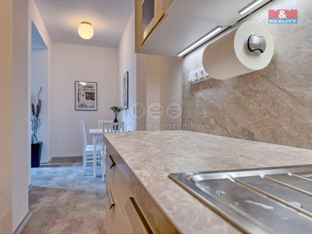 Pronájem kanceláře, Liberec - Liberec V-Kristiánov, 8. března, 14 m2