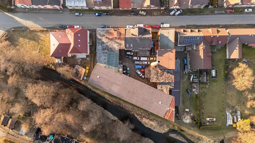 Prodej výrobních prostor, Kolinec, 2640 m2