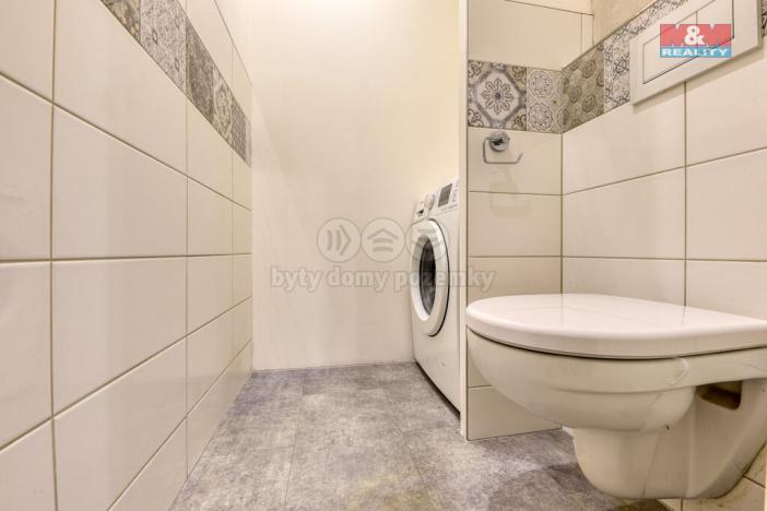 Prodej komerční nemovitosti, Plzeň, Masarykova, 65 m2