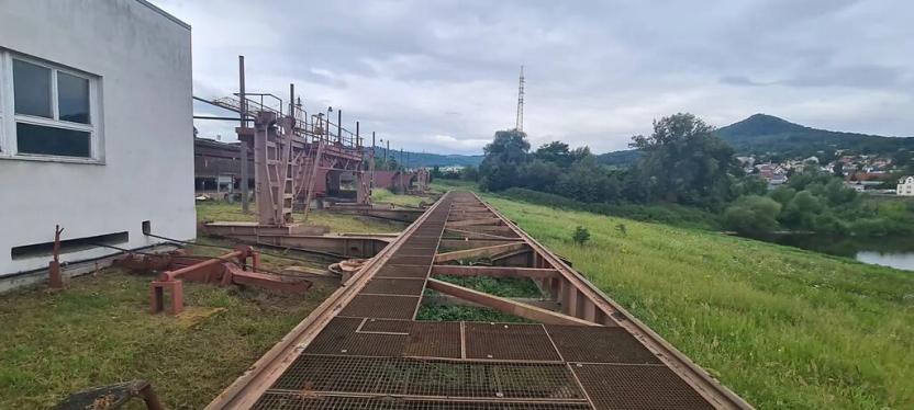 Prodej komerční nemovitosti, Děčín, Vítězství, 12815 m2