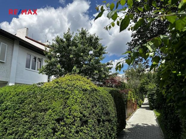 Pronájem rodinného domu, Praha - Strašnice, Dvouletky, 150 m2
