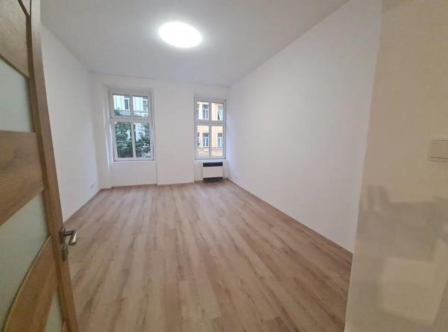 Pronájem bytu 1+1, Praha - Vinohrady, Řipská, 42 m2
