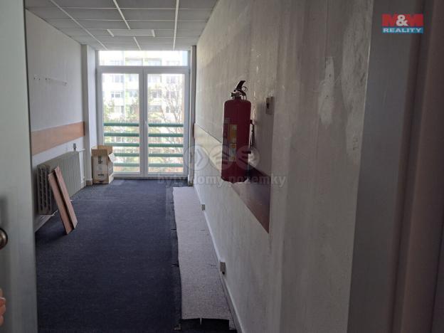 Pronájem kanceláře, Brno - Lesná, Slavíčkova, 288 m2
