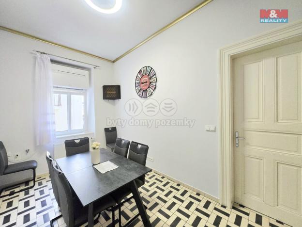 Prodej bytu 3+1, Praha - Smíchov, Zborovská, 89 m2