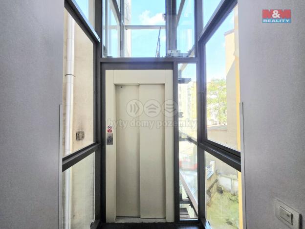 Prodej bytu 3+1, Praha - Smíchov, Zborovská, 89 m2