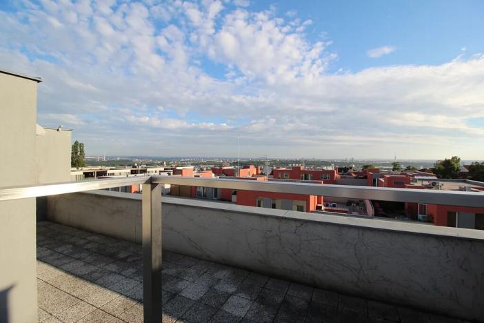 Prodej bytu 3+kk, Praha - Prosek, Trmická, 155 m2