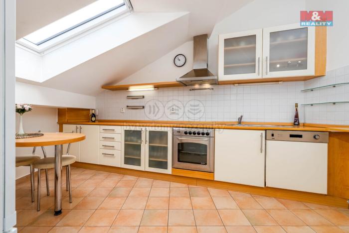 Prodej bytu 2+1, Praha - Kyje, Lipnická, 75 m2